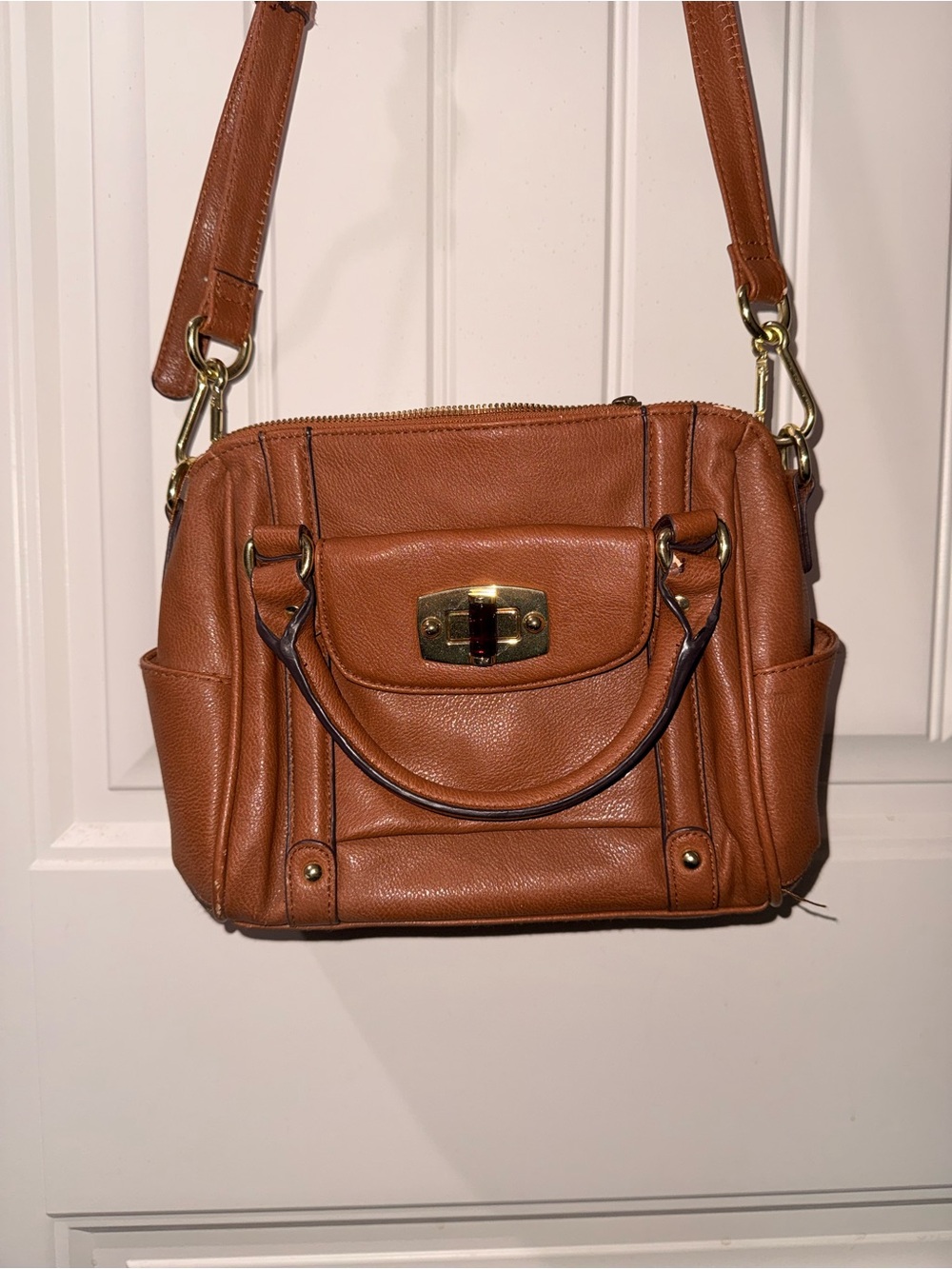 Classic Tan Leather Crossbody Satchel - Unbranded